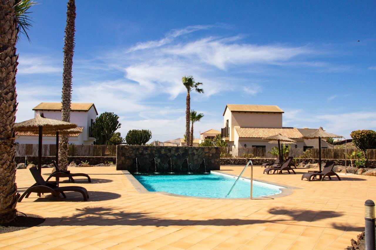 Villas Oasis Casa Vieja La Oliva Exterior photo